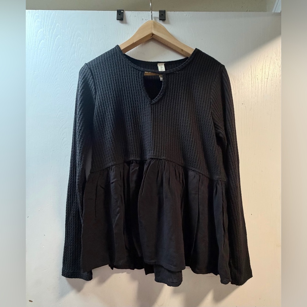 Altar'd State Black Textured Long Sleeve Blouse